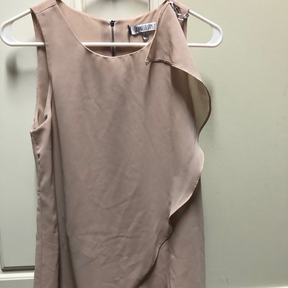 Jennifer Lopez light pink blouse
